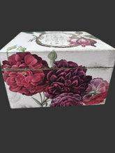 Load image into Gallery viewer, Jewel Box - Cream and Red Roses
