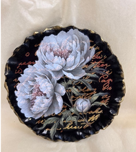 Load image into Gallery viewer, Black Grey Floral Resin Tray
