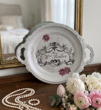Load image into Gallery viewer, White Bouleve Trinket Tray

