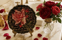 Load image into Gallery viewer, Black Red Rose Resin Tray
