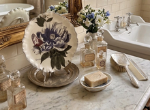 Load image into Gallery viewer, Blue Flower Resin Tray
